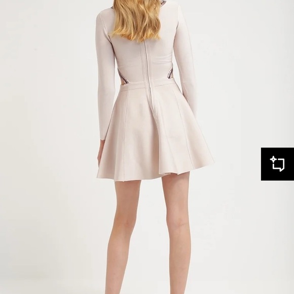 Marciano Guess Bandage Dress / Dusty Pink / jewelled Neckline & Cutouts at waist - Picture 6 of 13